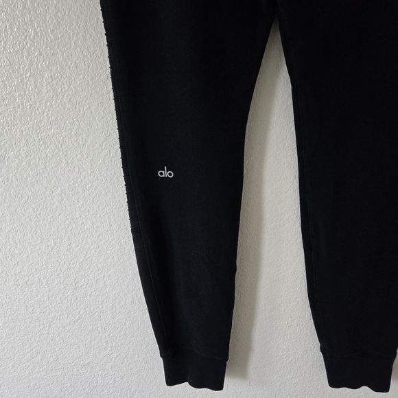 Alo Yoga Womens Urban Moto Sweatpant Joggers Small Black Slim Fit Casua Travel - Picture 5 of 15